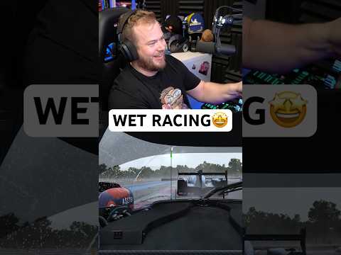 Rain fight for P1!🤩